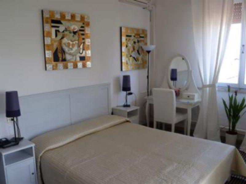 Oxford Hotel Rimini Luaran gambar